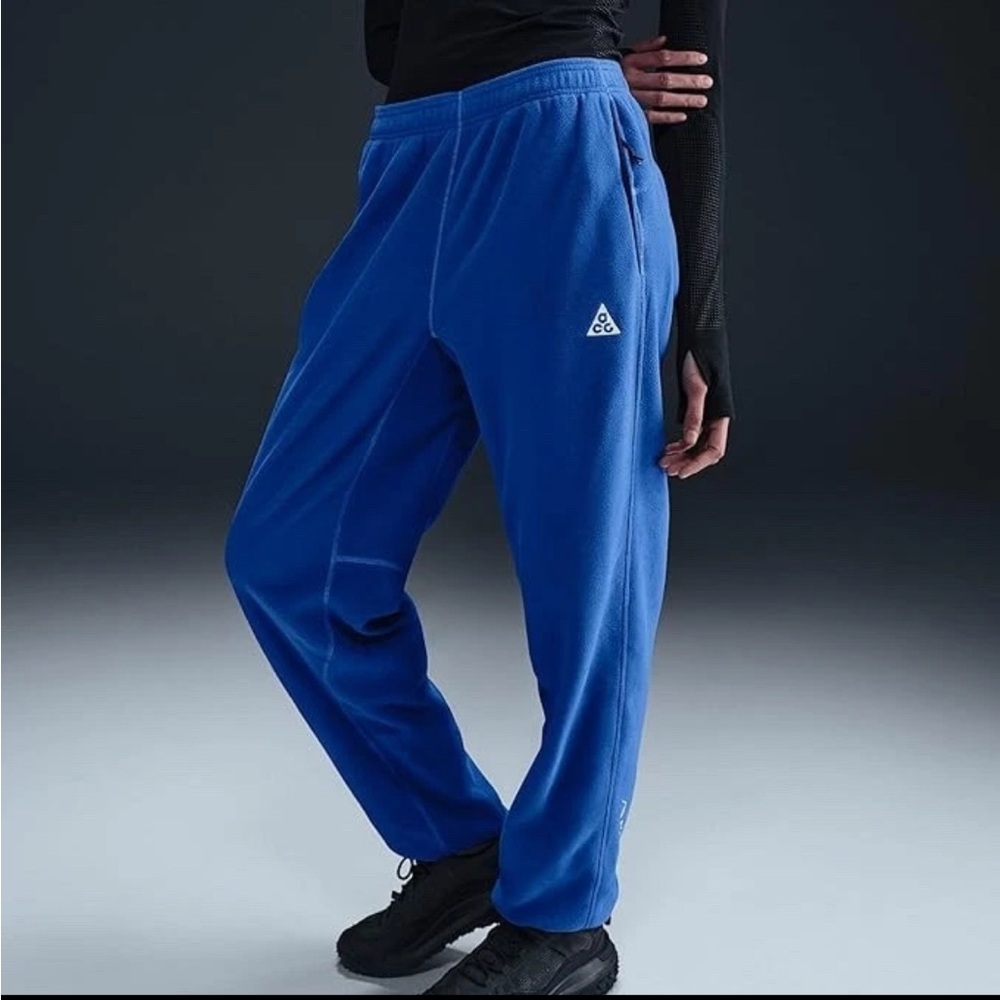 Nike
ACG Wolf Tree
Fleece
Sweatpants - Picture 1 of 16
